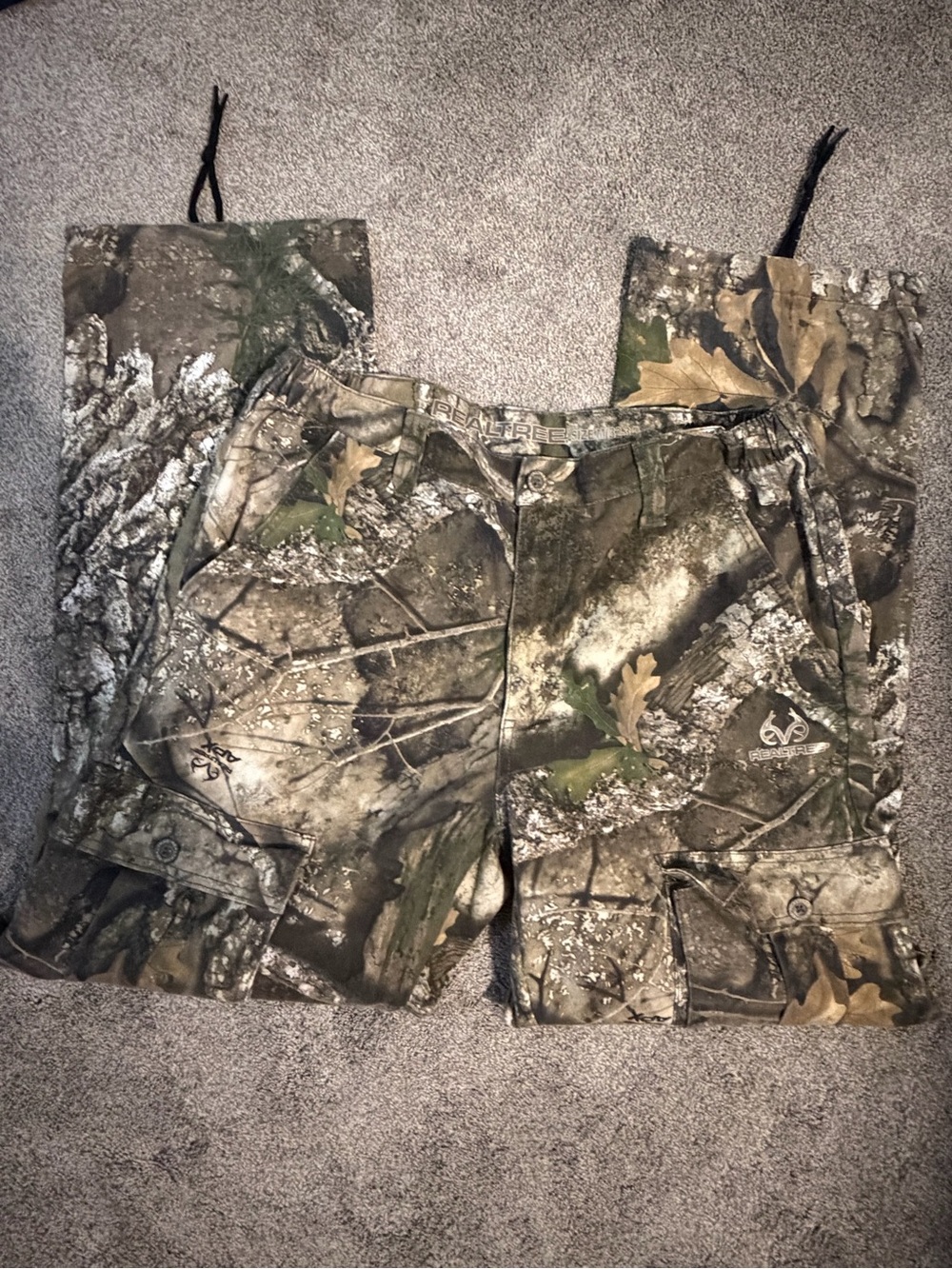 Realtree Men's Camo Cargo Pants in Green and Brown